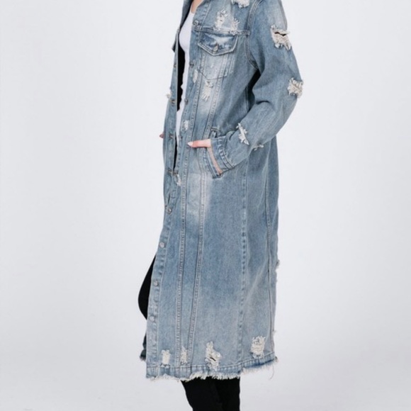 Women Plus Size Long Denim Distressed Jacket! - Picture 4 of 11
